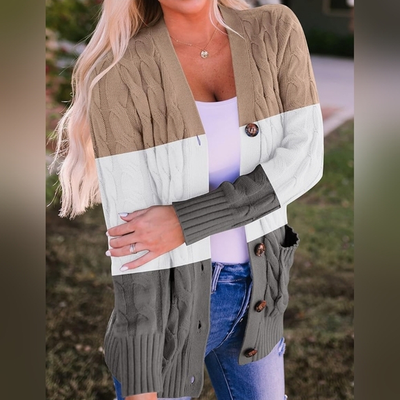 Brand new Zesica button down cardigan - Picture 2 of 6